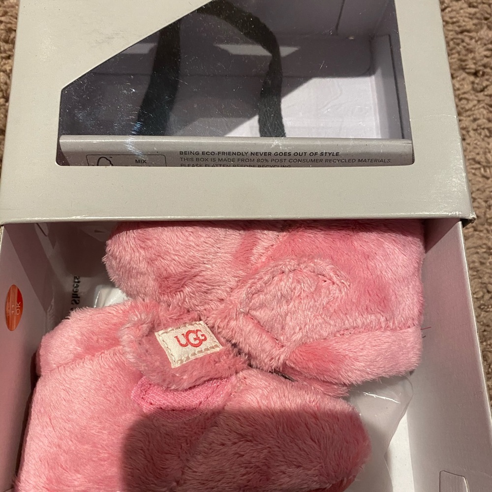 Infant UGGS - Picture 4 of 4